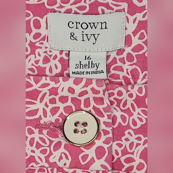 Crown & Ivy - Women's Floral Print Shorts with Scalloped Edge, Sz 16 - Picture 5 of 5